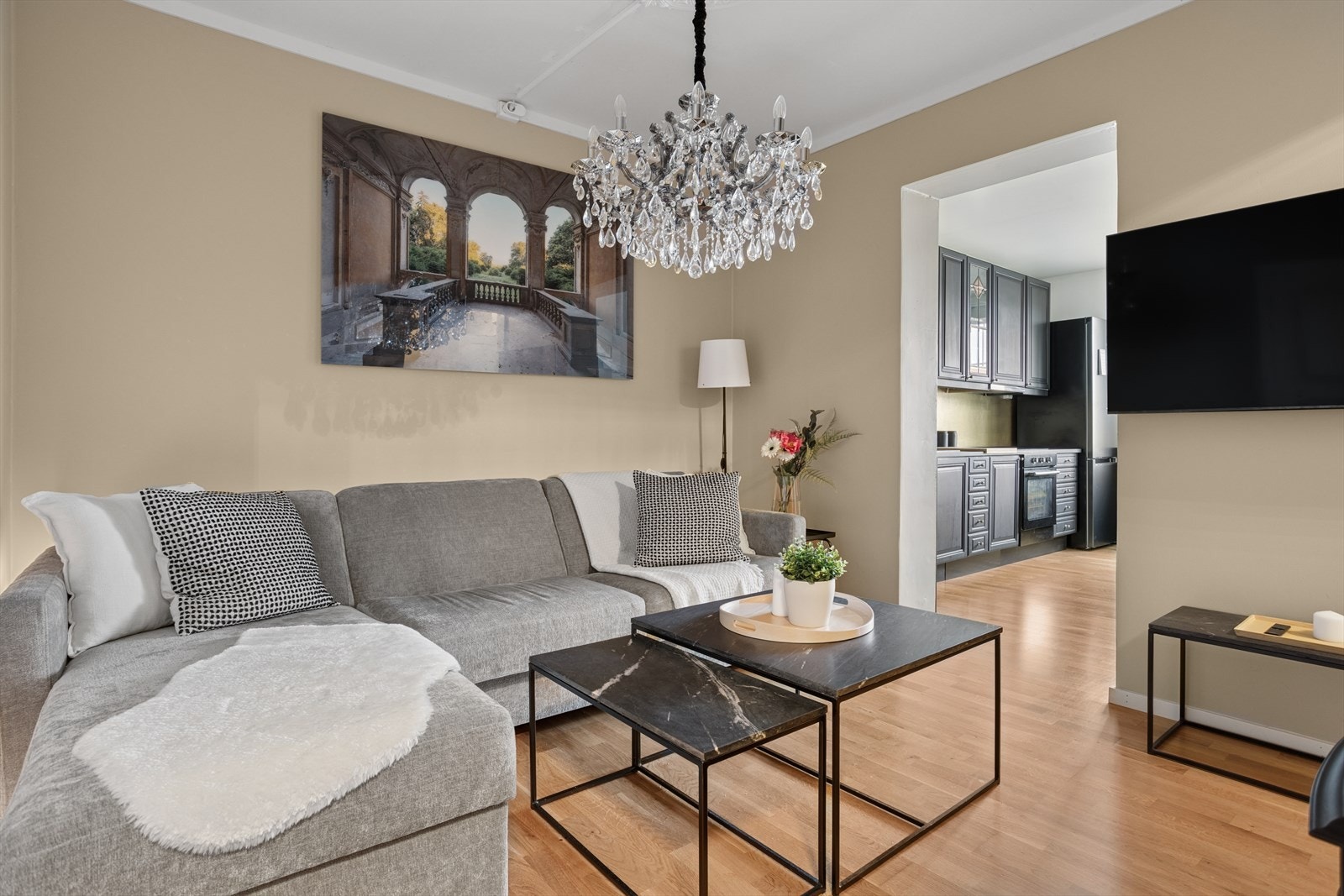 Jørgen Michaelsen v/DNB Eiendom ønsker deg velkommen til Lademoen og Ulstadløkkveien 20! Galleribilde