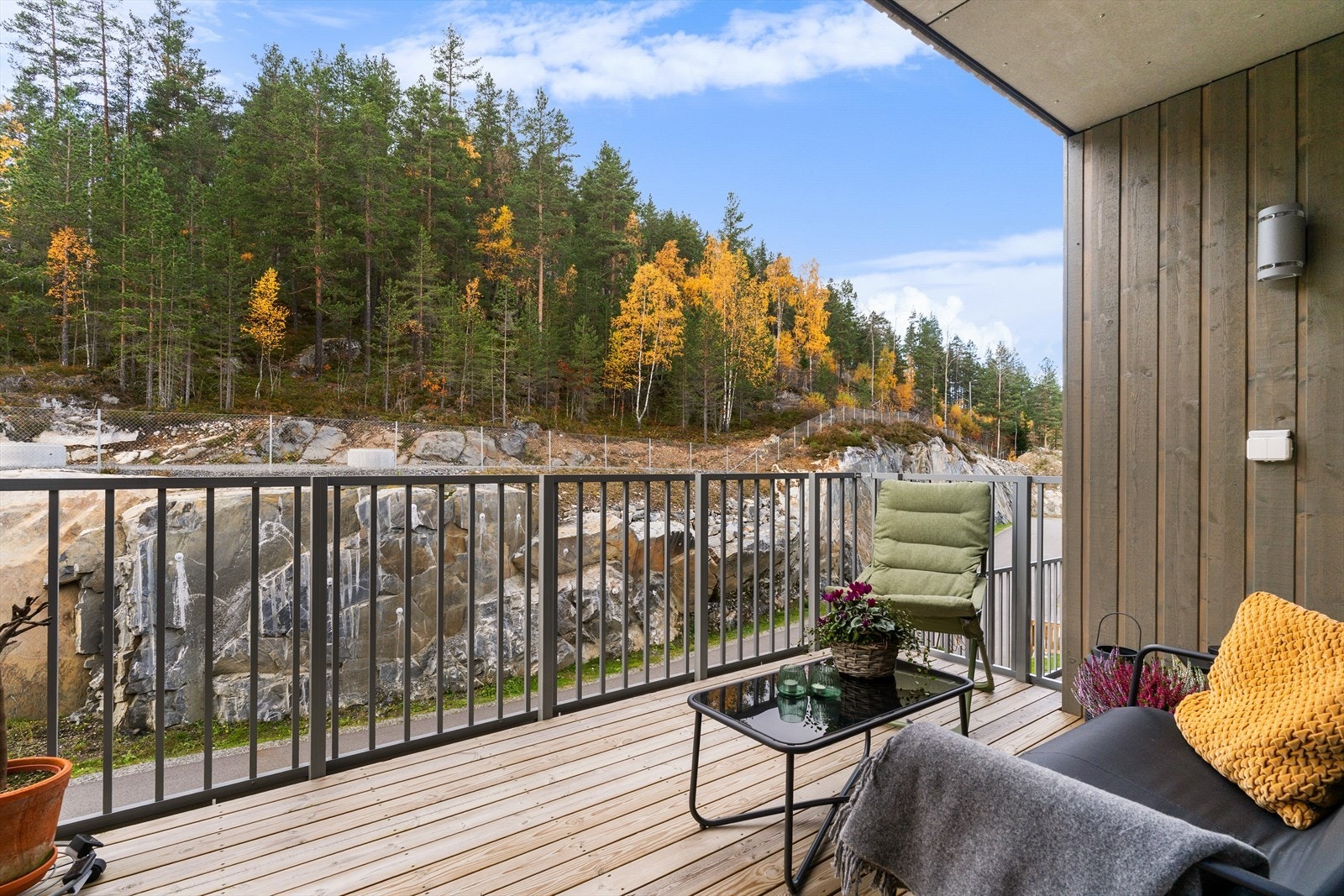 Deler av balkongen er også overbygget. Galleribilde