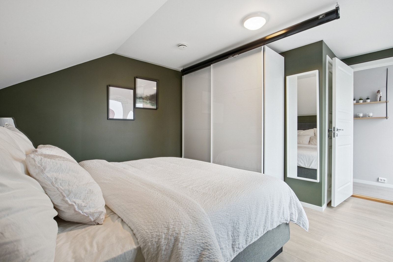 Soverom 1 Galleribilde