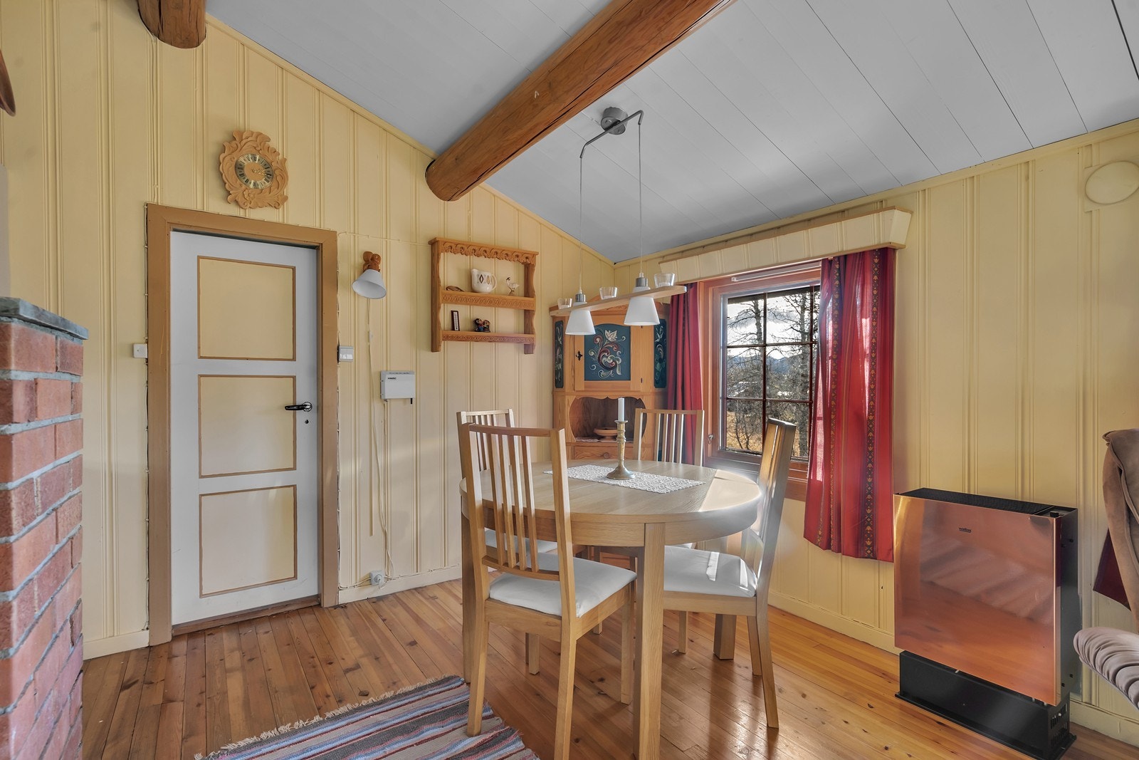 Nyt et måltid med venner og familie Galleribilde