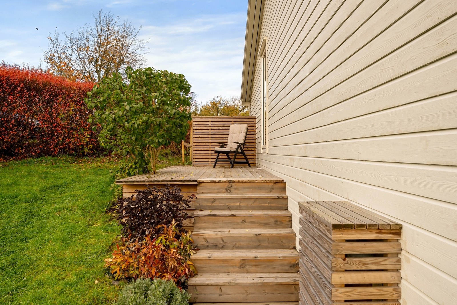 Terrasse mot vest med adkomst fra kjøkkenet Galleribilde