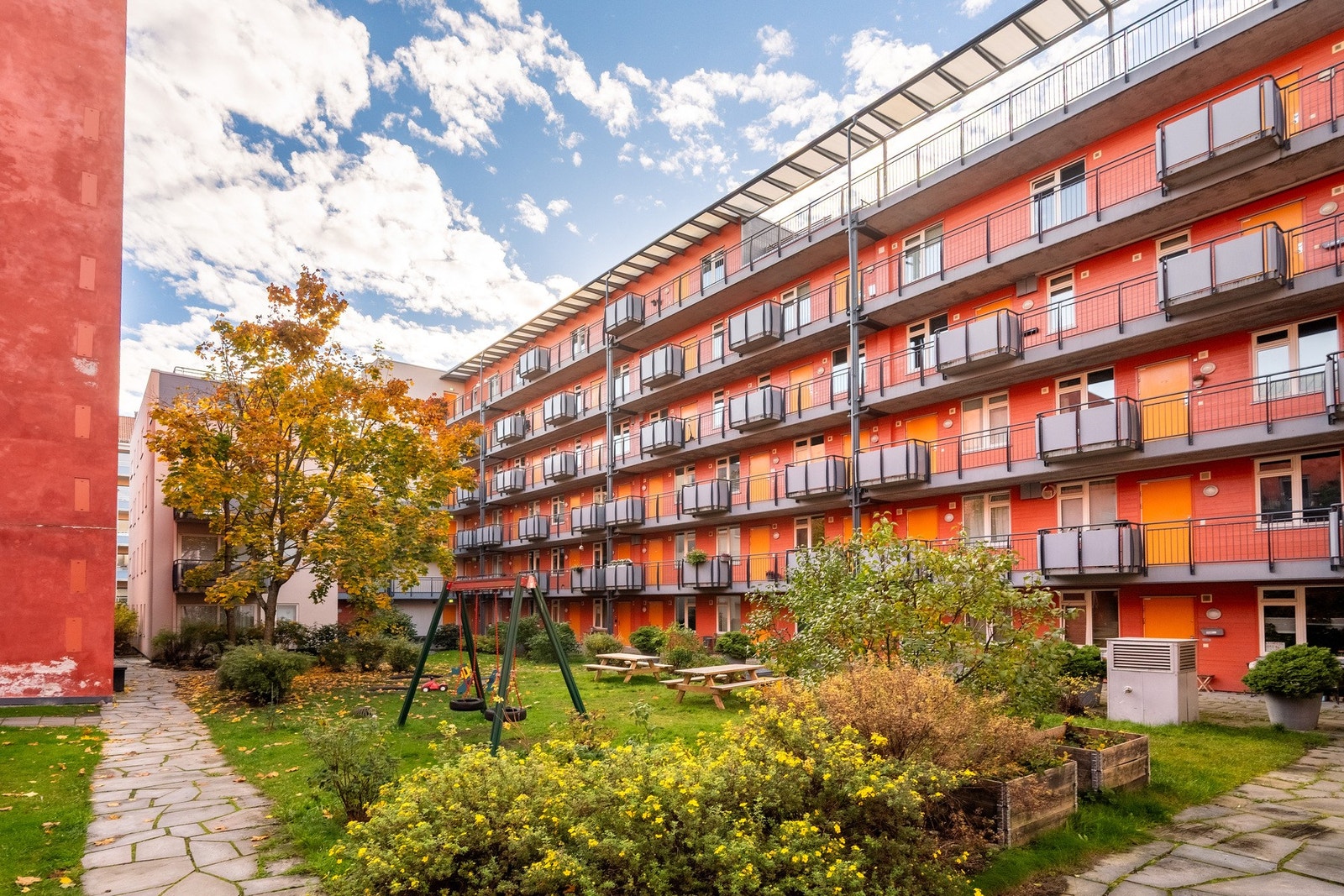 Nydelig bakgård til felles bruk av beboerne. Galleribilde