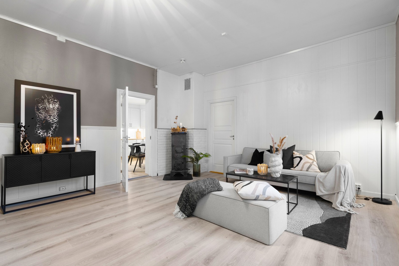 En lys og delikat innredet leilighet i hjertet av Skien sentrum Galleribilde