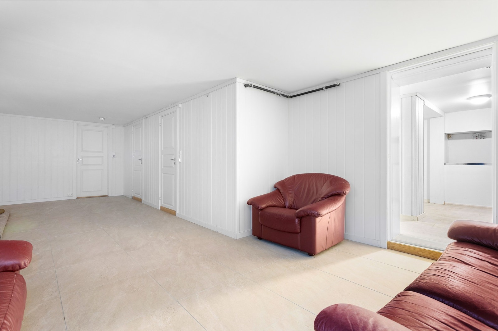 Kjellerarealet har stått uberørt, og det har ikke blitt brukt siden renovering. Galleribilde