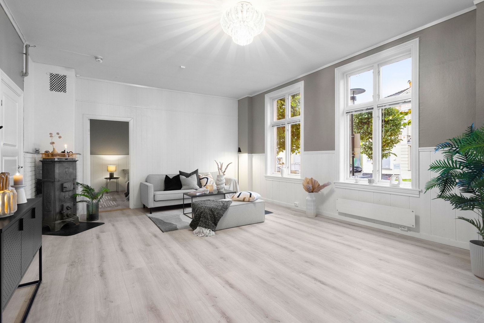 Leiligheten har en meget funksjonell planløsning, og med god takhøyde oppleves stue som meget romslig. Galleribilde