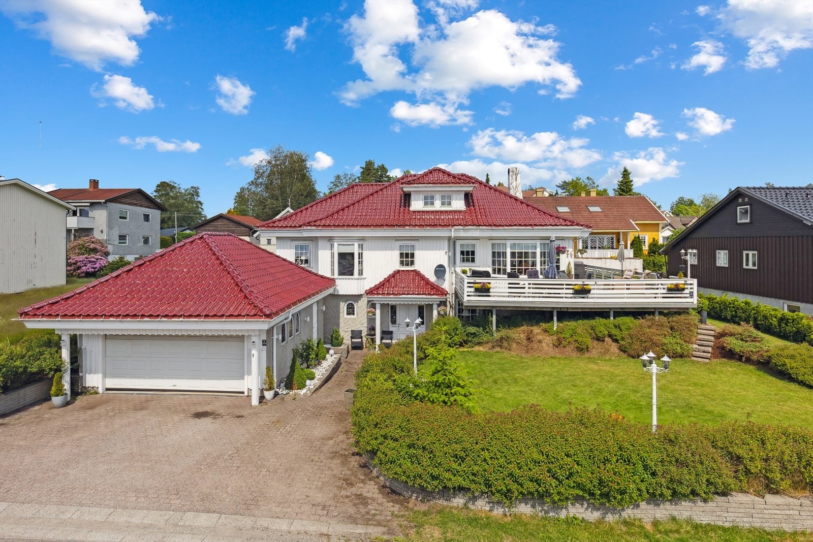 Her bor du godt, innerst og ytterst på populære Mosserød Galleribilde