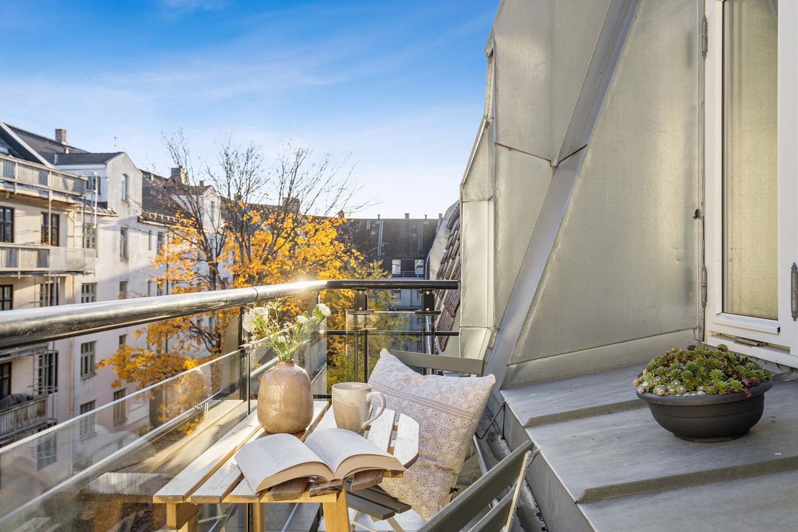 Borrettslaget har en felles balkong som kan benyttes av beboerne. Galleribilde