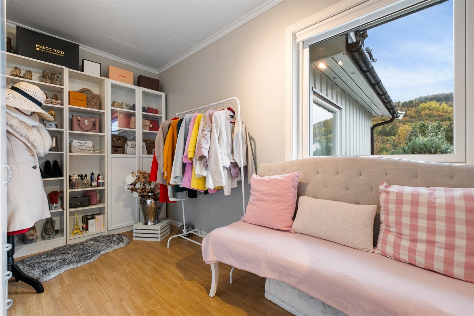 Etasjen her har 3 soverom Galleribilde