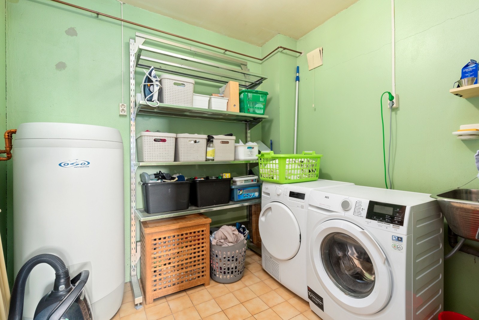 Vaskerom Galleribilde