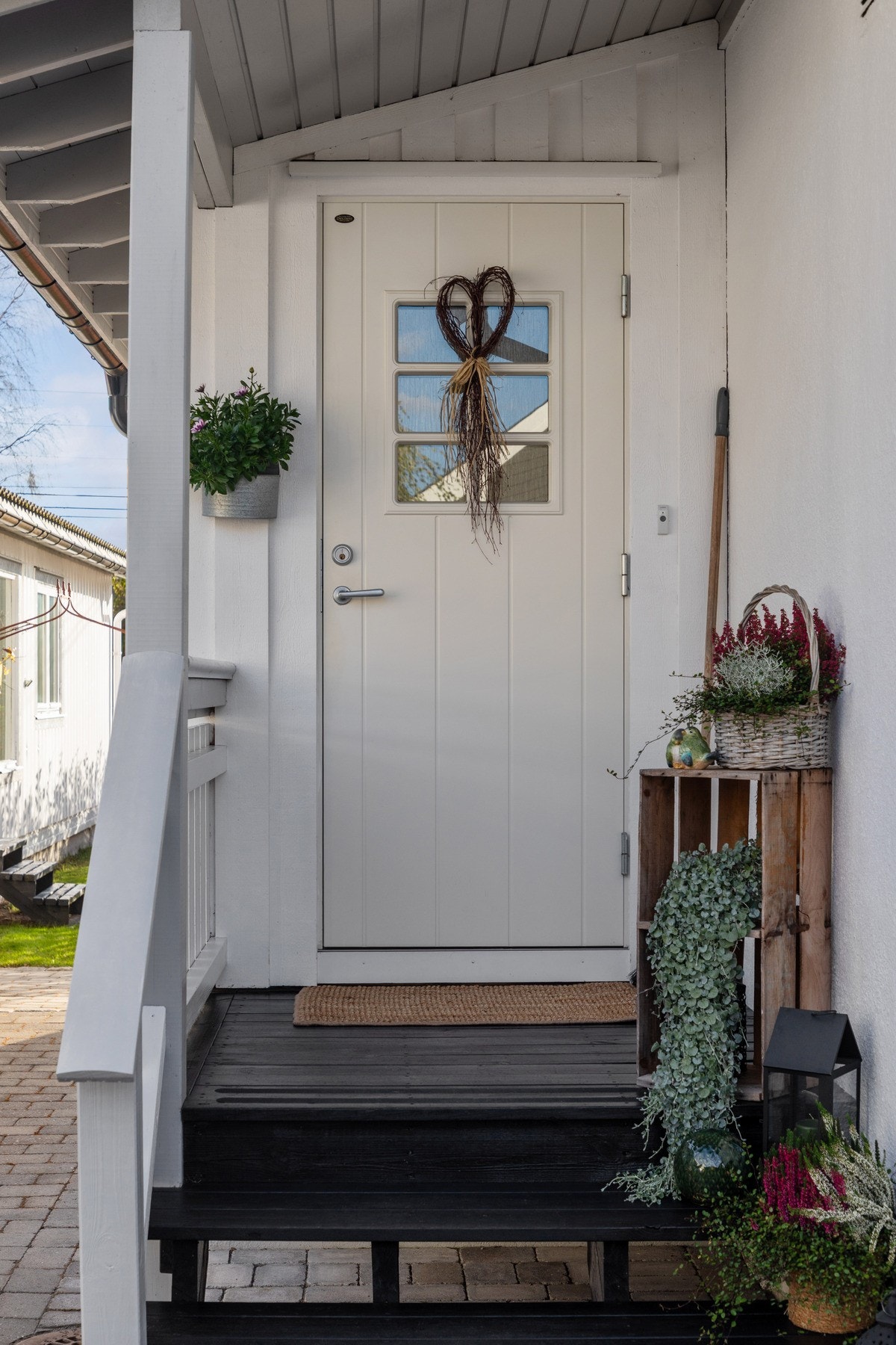 En innbydende inngang som ønsker deg velkommen hjem. Galleribilde