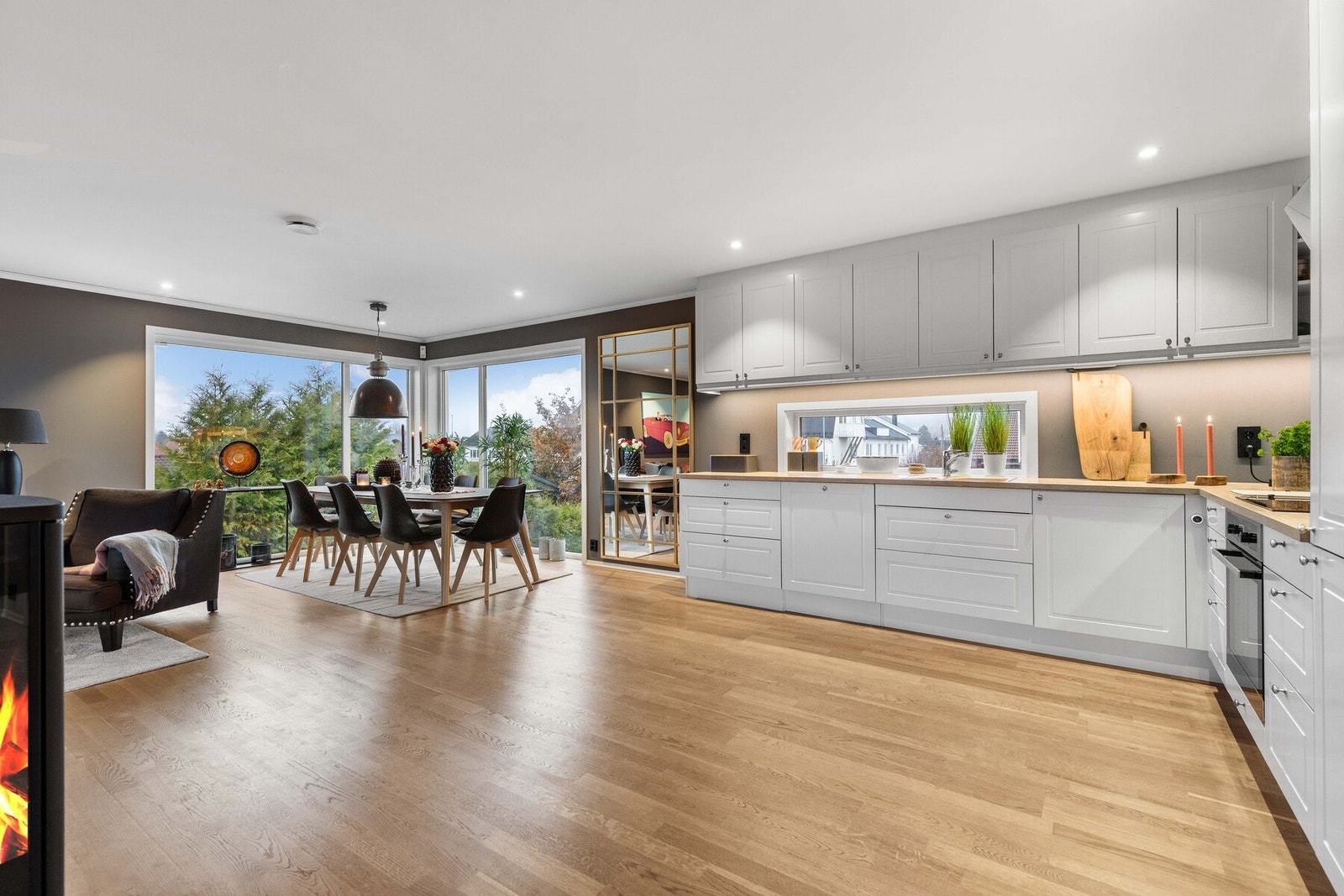 Rommet har også plass til en kjøkkenøy dersom man ønsker det. Galleribilde