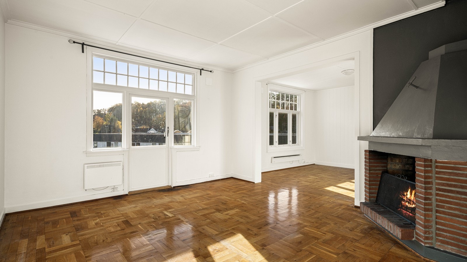 I hovedstuen i leiligheten i 1.etg. er det flotte klassiske gulv Galleribilde