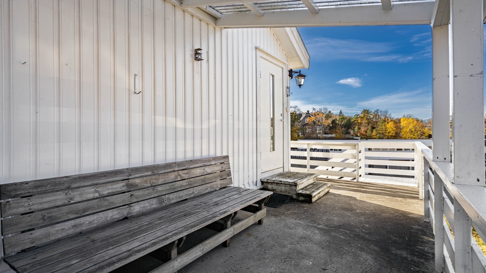 Uteplass foran leiligheten i 2.etg. Galleribilde