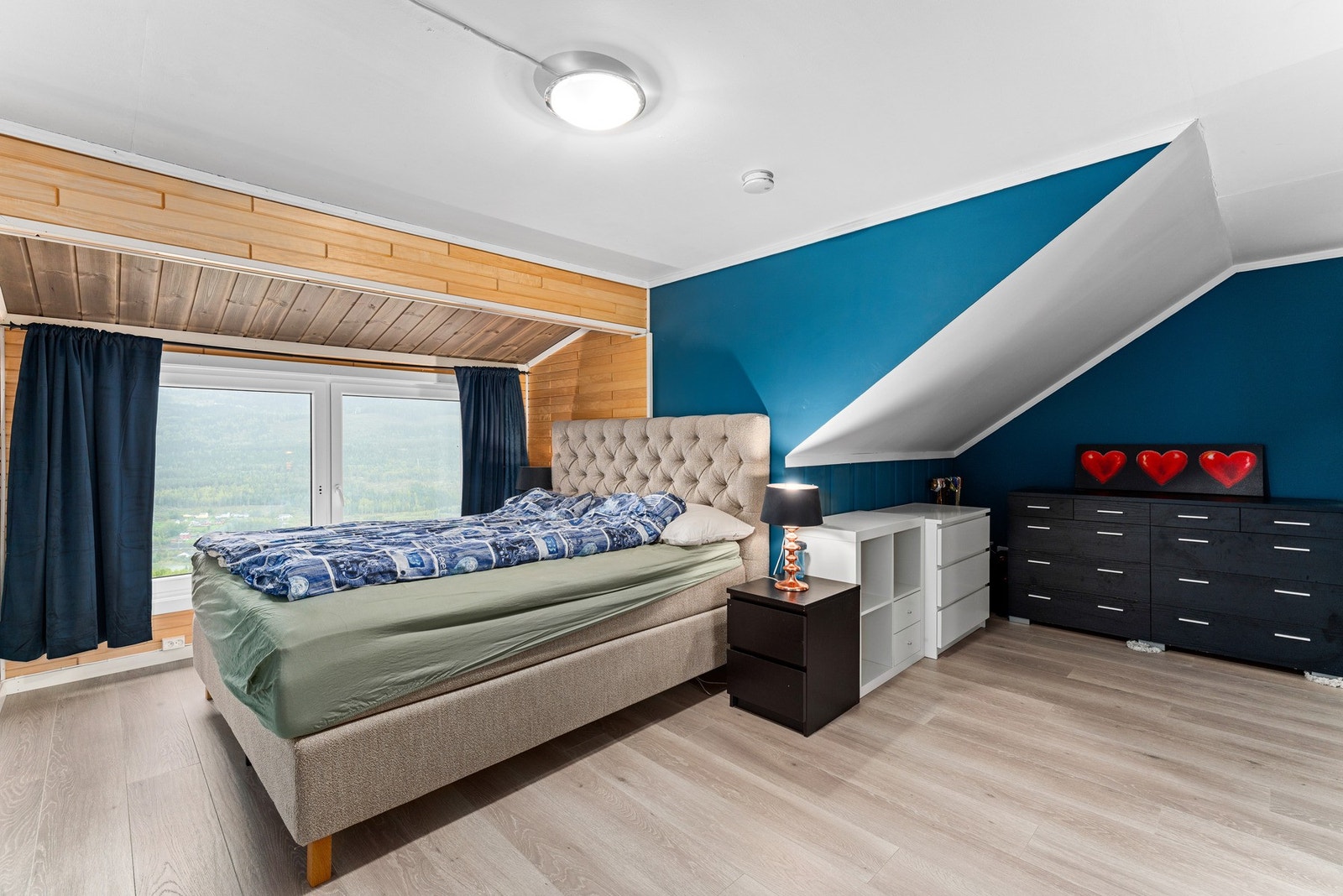 Hovedsoverommet er av god størrelse. Galleribilde