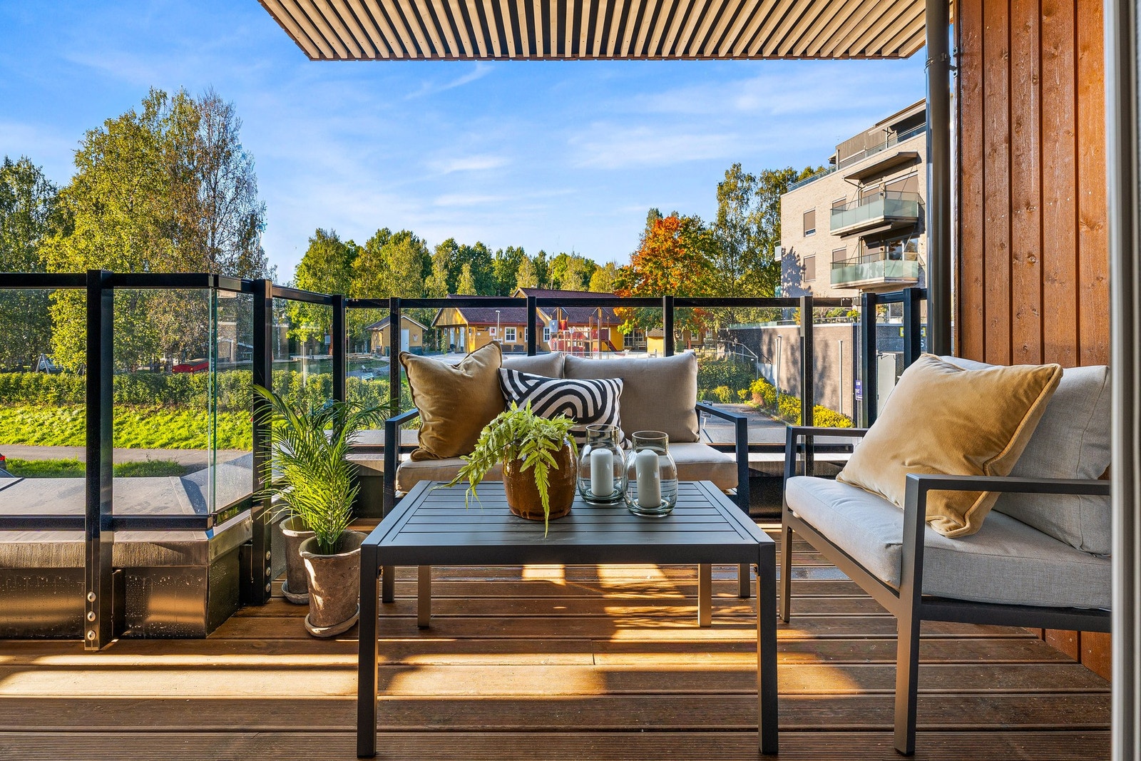 Uteplasser i alle etasjer Galleribilde