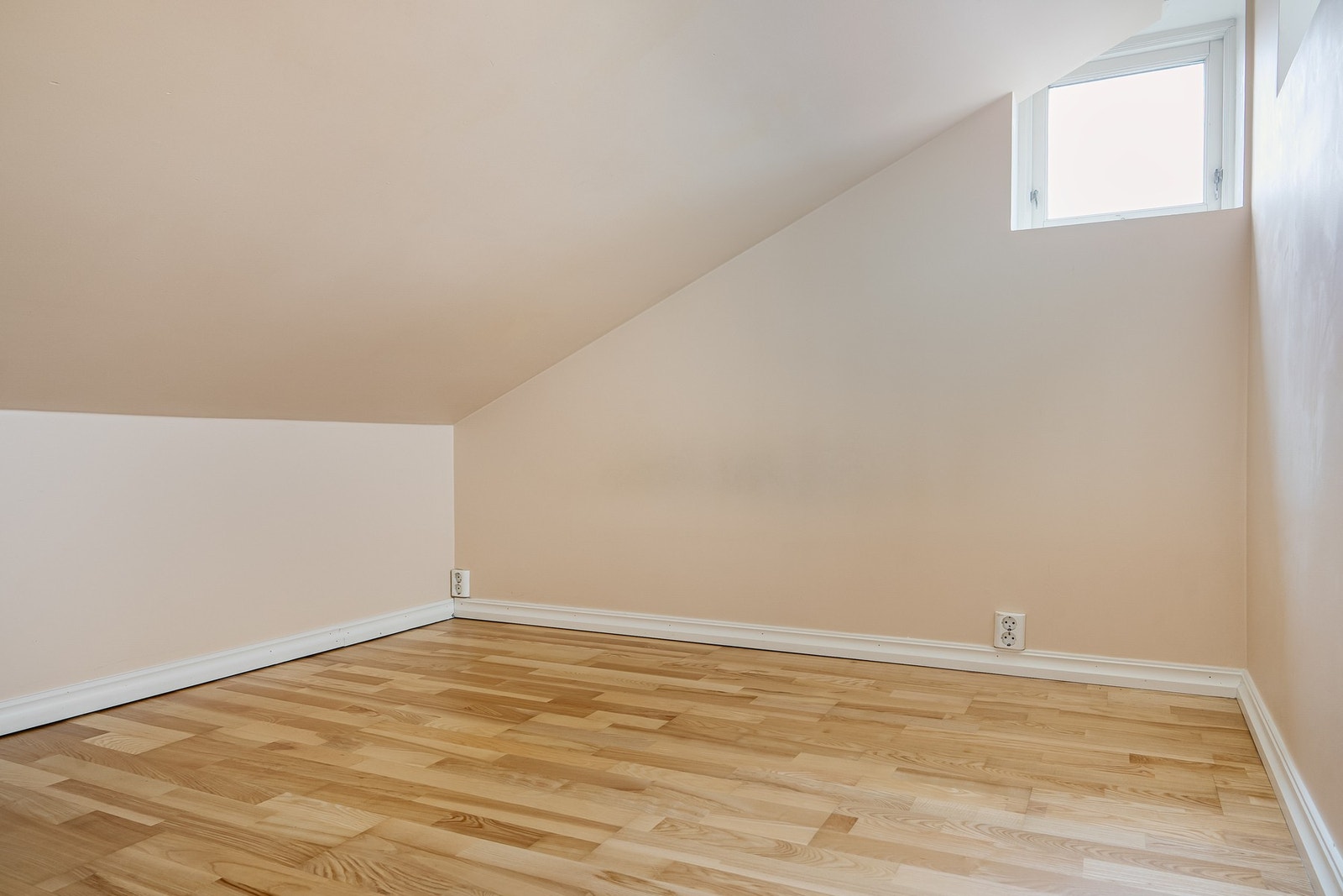 Fra hemsen i andre etasje i annekset. Galleribilde