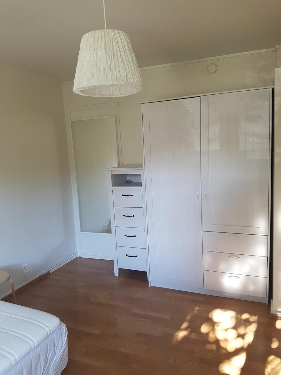 Stort soverom 2. etasje til 6500,- LEDIG! Galleribilde