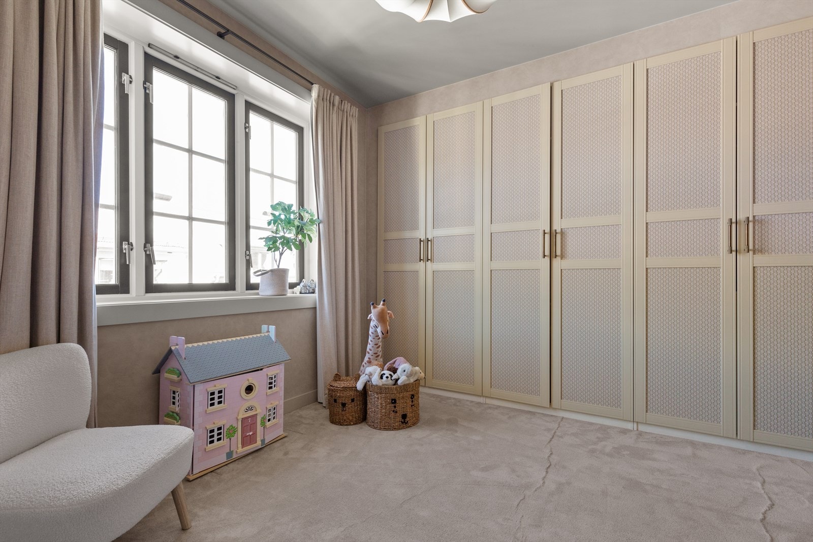 Stor garderobeløsning. Galleribilde