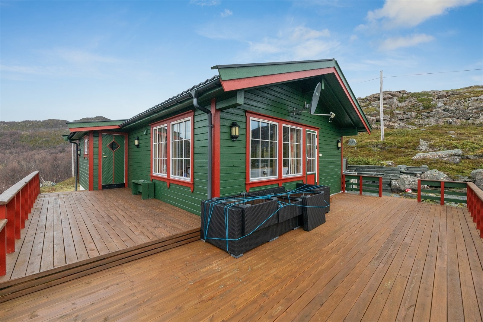 Vinterstid er det kort vei til scooterløyper, jaktterreng og skimuligheter. Galleribilde