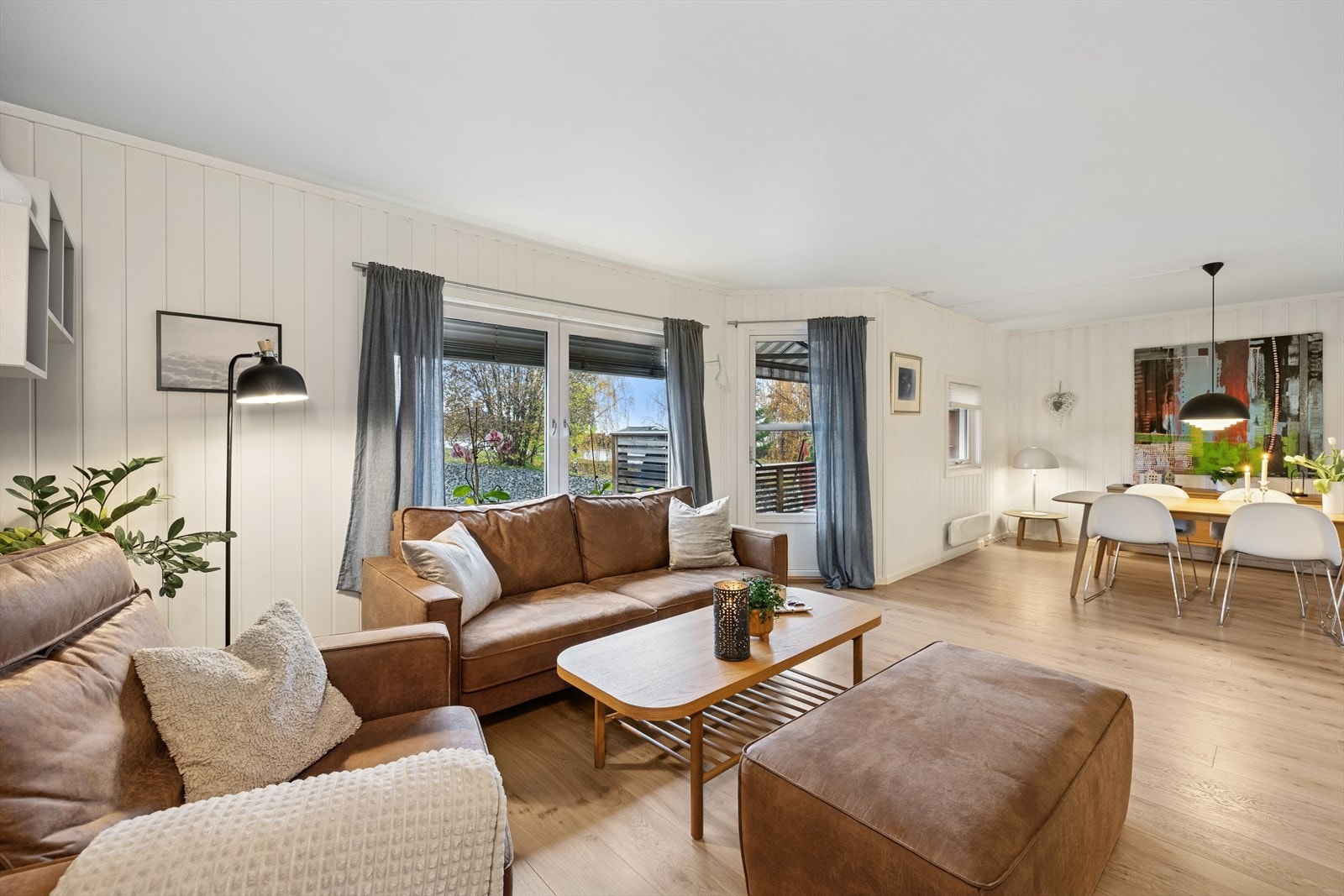 Pen stueavdeling med nye overflater i 2013. Galleribilde