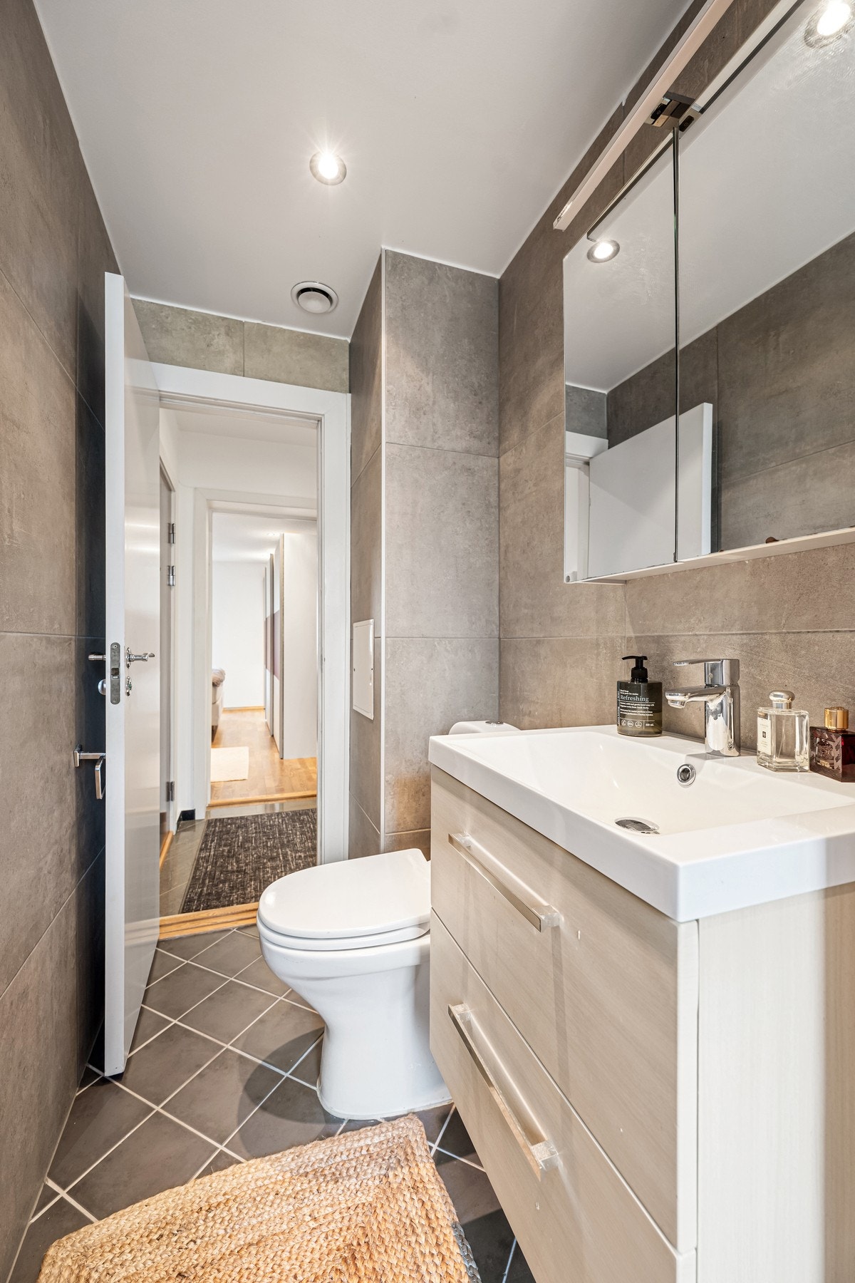 Praktisk innredet med god plassutnyttelse Galleribilde