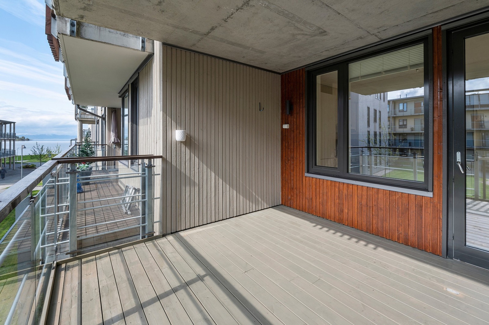 Her har du god plass til møblere med utemøblemang. Galleribilde