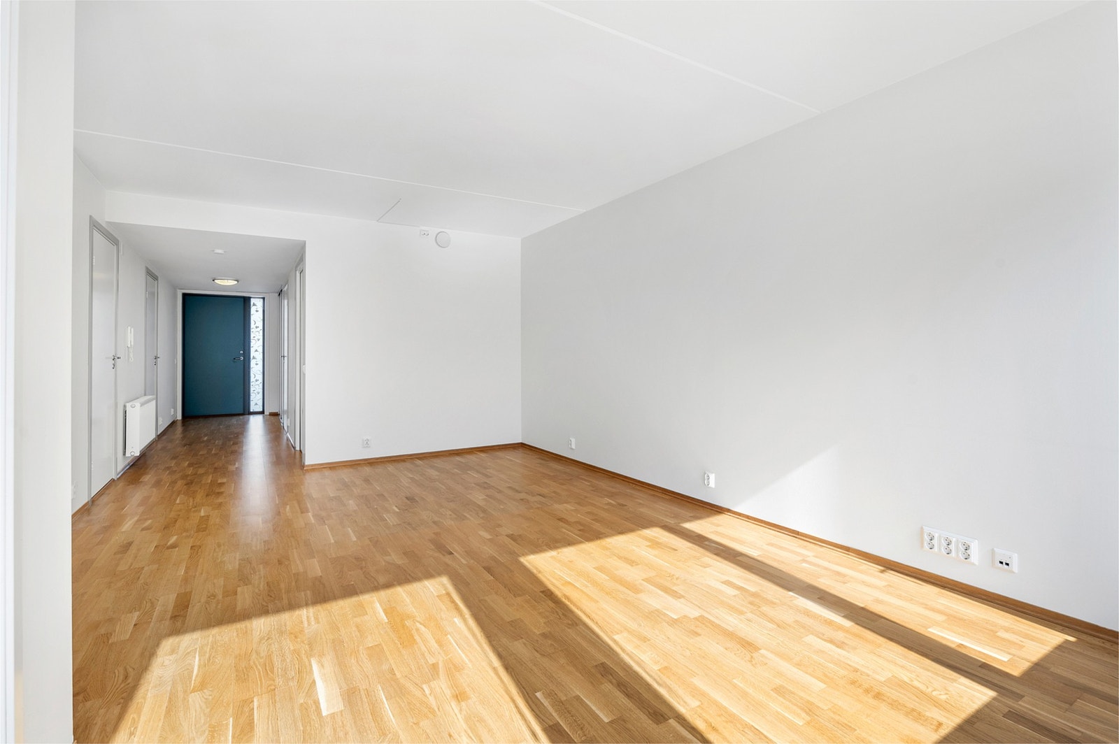 Stuen gir gode muligheter for å innrede etter ønske og behov. Galleribilde