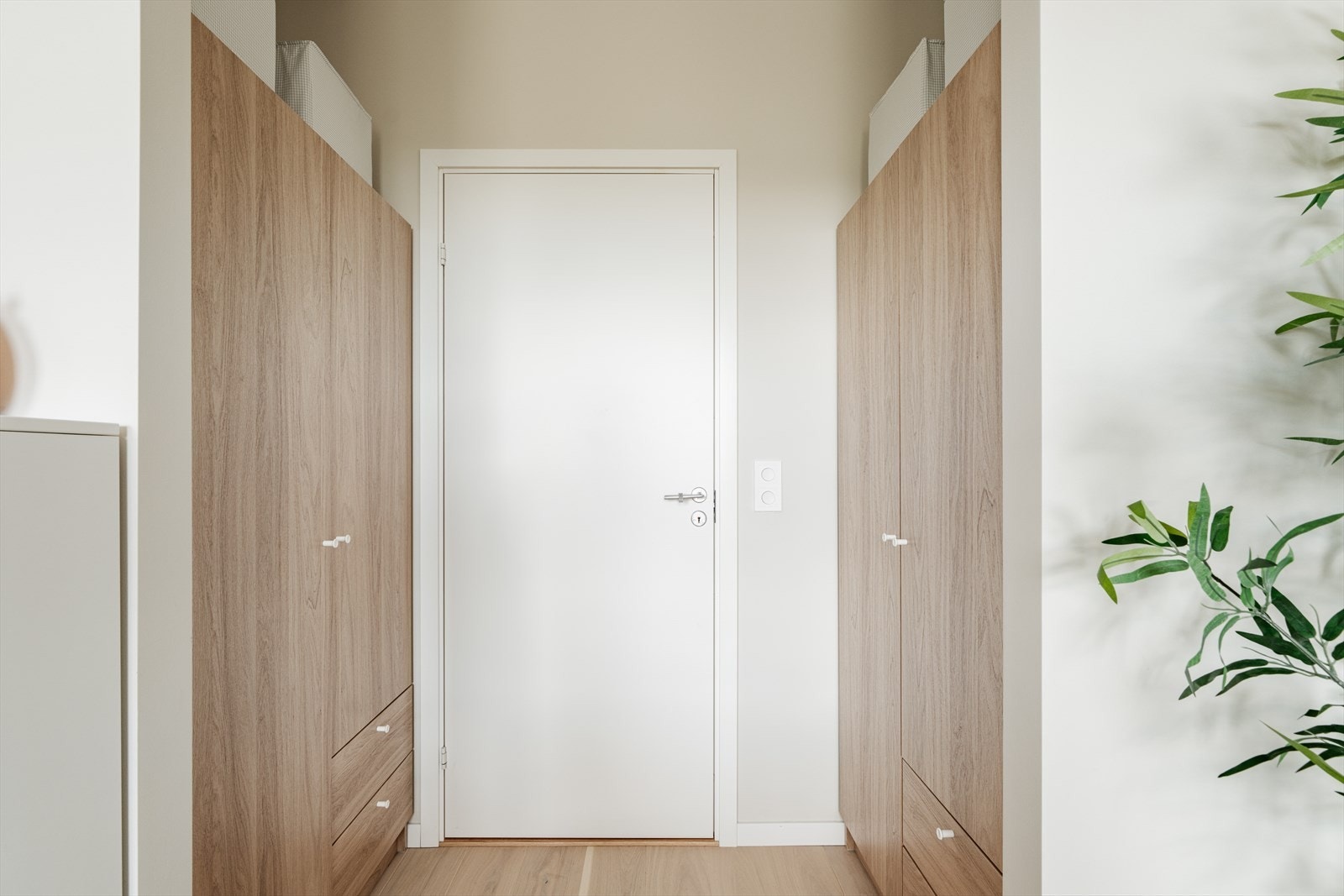 Her er det rikelig med oppbevaring. Galleribilde