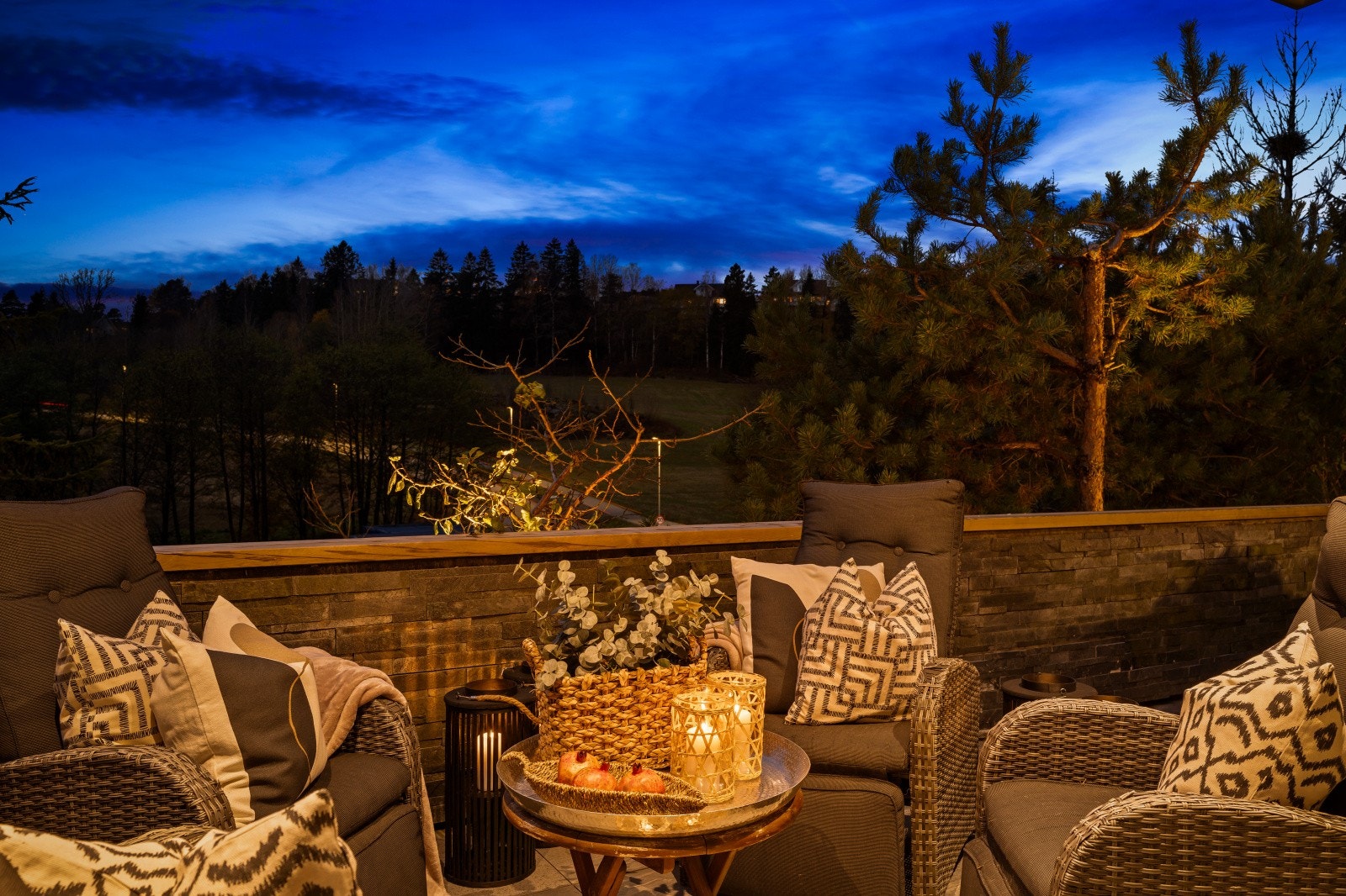 Her kan lange soldager nytes til langt utover kveld. Galleribilde