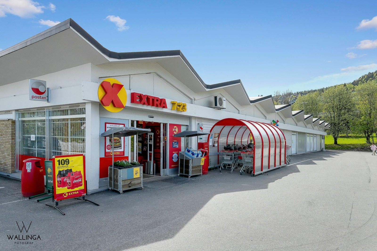 Det er kort vei til dagligvare og andre servicetilbud. Galleribilde