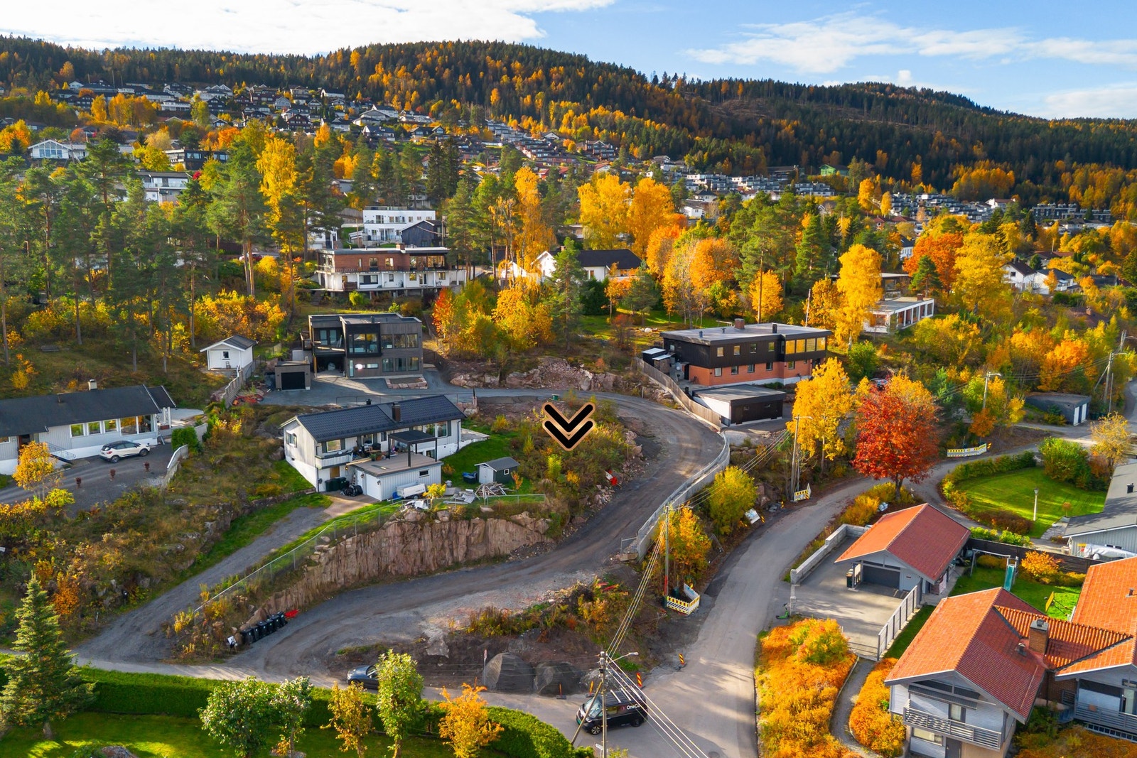 Her har du mulighet til å utforme en moderne bolig som utnytter den naturlige terrengformen og får maksimalt ut av beliggenheten. Galleribilde