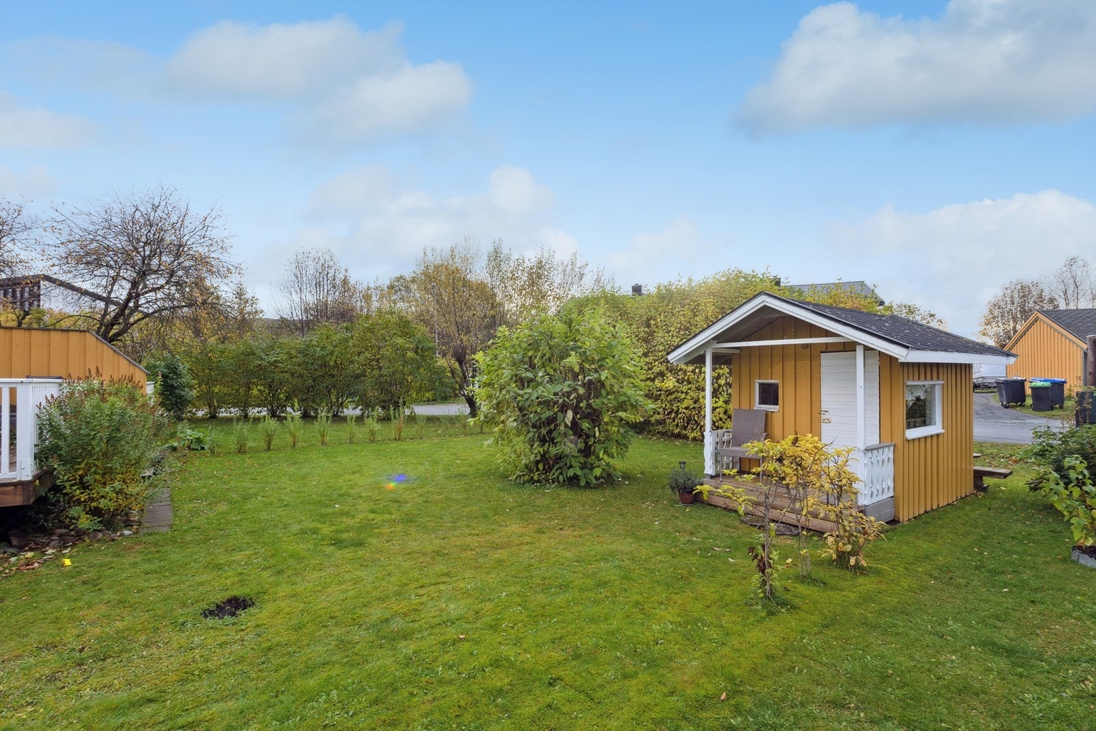 i tillegg til egen garasje har du også en utebod/uthus. Galleribilde