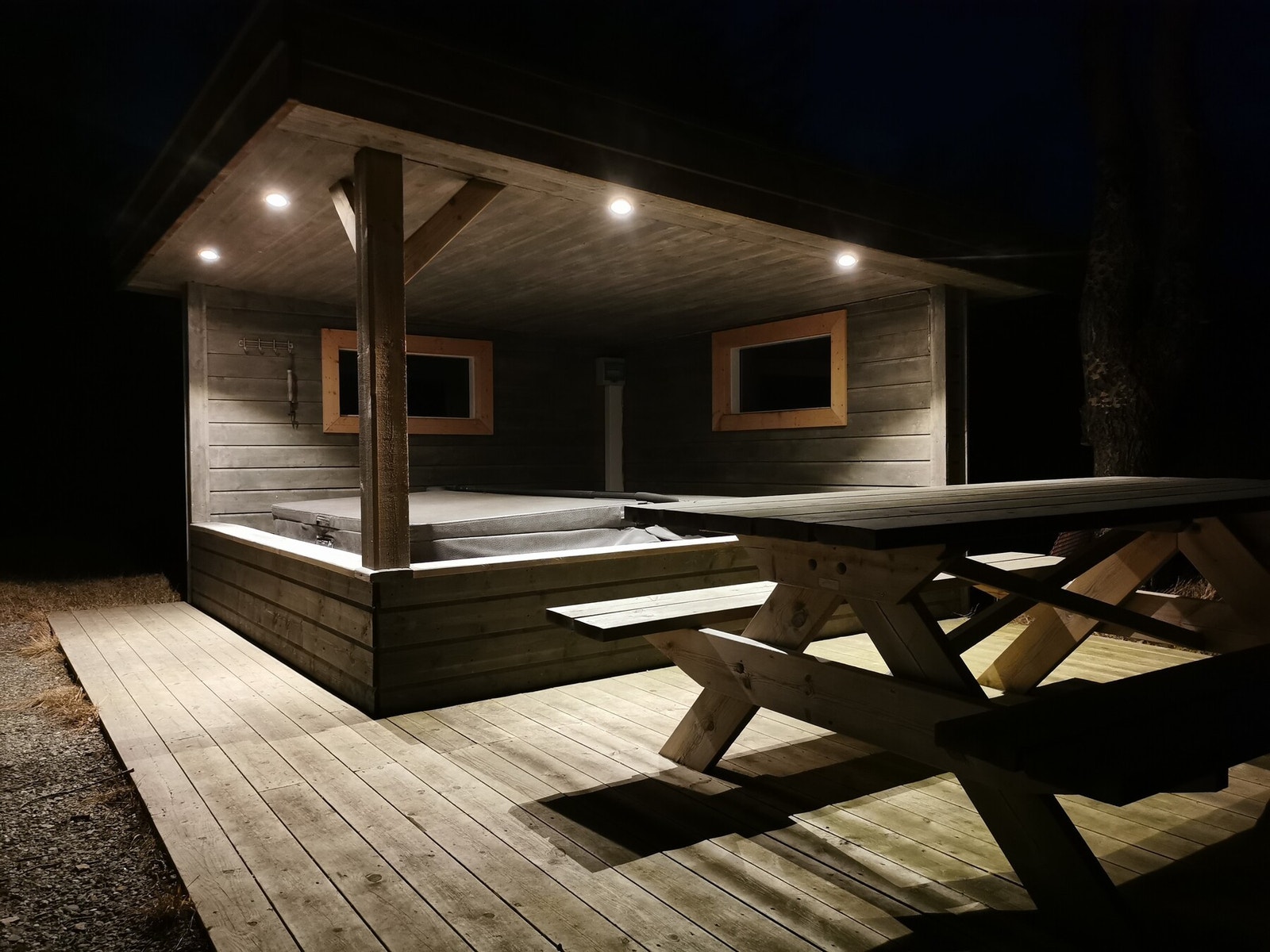 Et stemningsfullt tilbakeblikk til da koia huset en utendørs jacuzzi (er i dag fjernet) Galleribilde