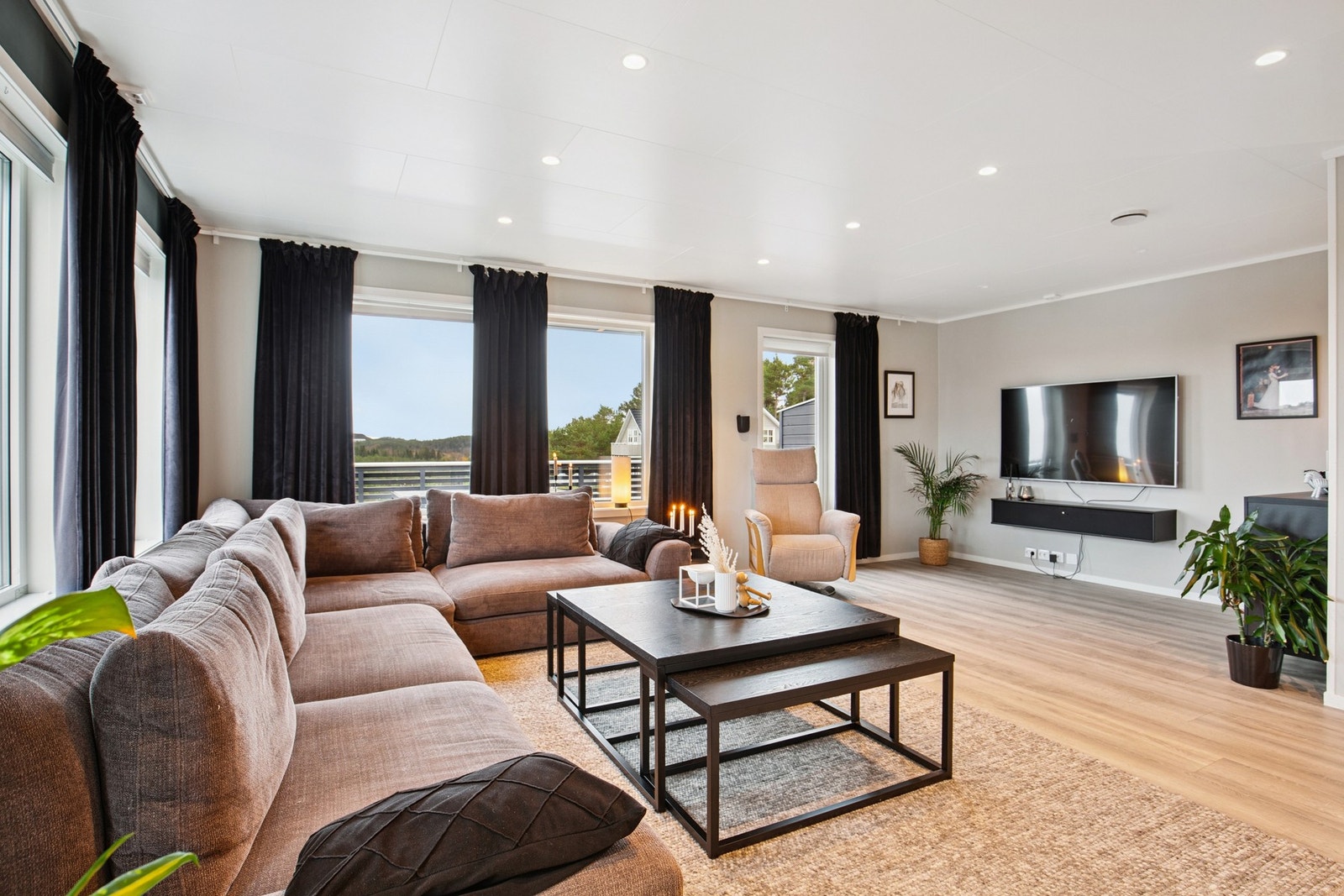 Lys og koselig stue Galleribilde