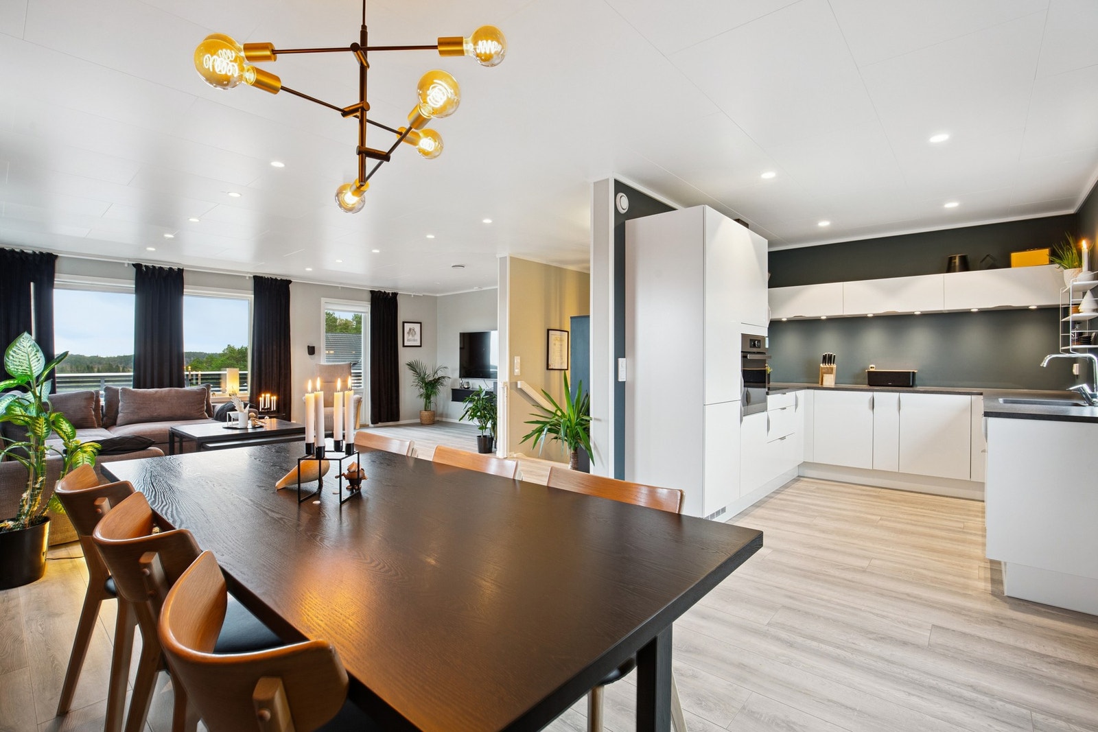 EiendomsMegler1 v/Karen Heggset Monge har gleden av å presentere Breilisikten 20 B Galleribilde