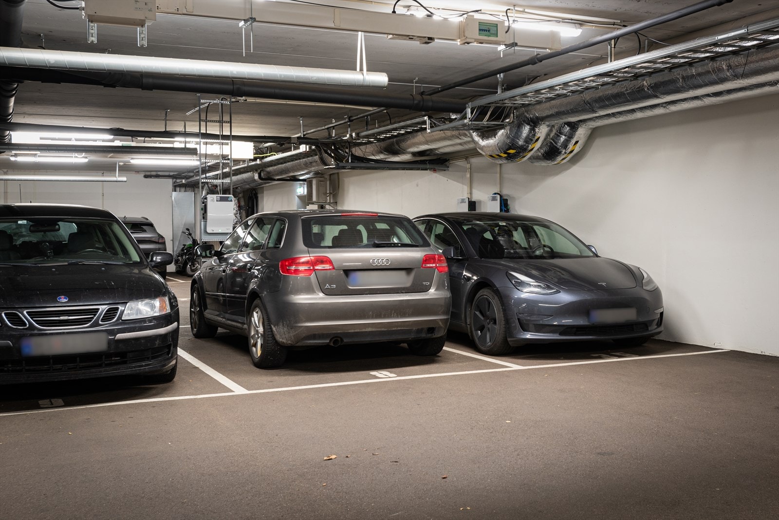 Leiligheten har bruksrett til parkeringsplass nr. 35 med el-billader Galleribilde