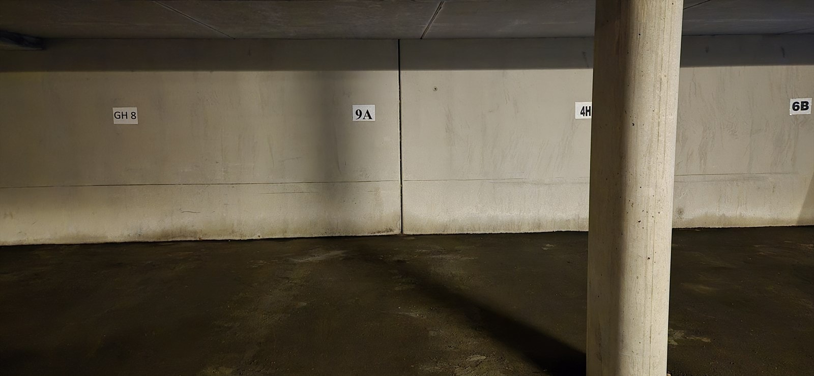 I tillegg medfølger en parkeringsplass i oppvarmet garasje skiltet 9A . Galleribilde