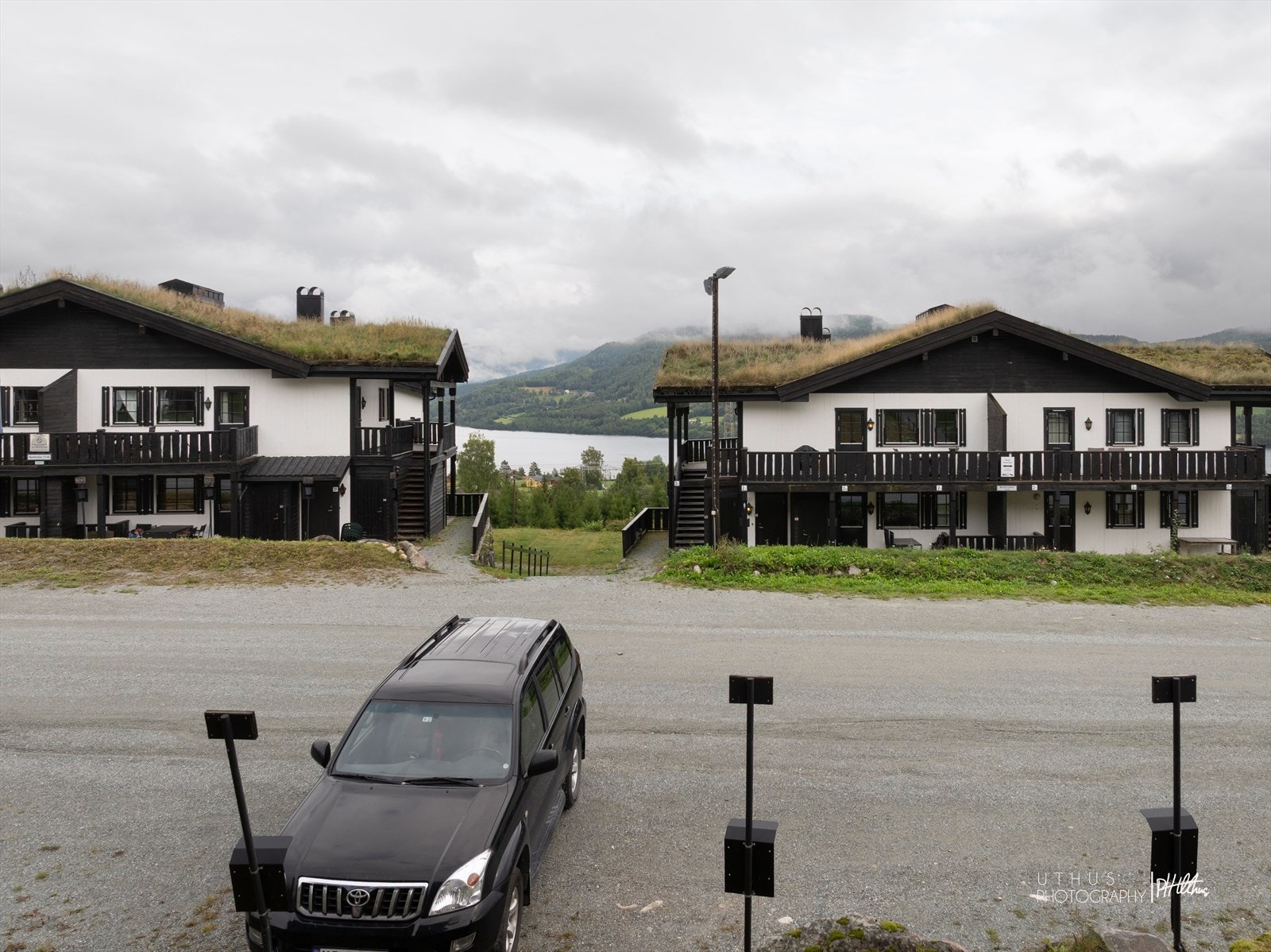 Biloppstillingsplass med lademuligheter. Galleribilde