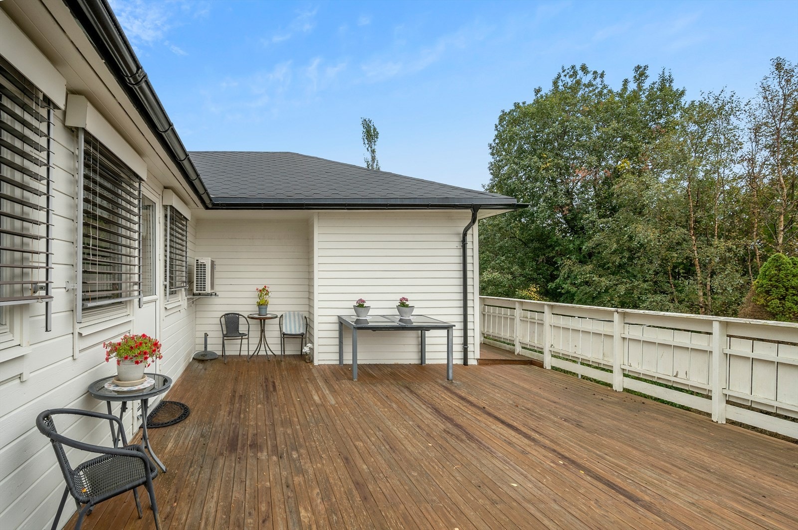 Her har man mulighet til sol hele dagen fra morgen til kveld. Galleribilde