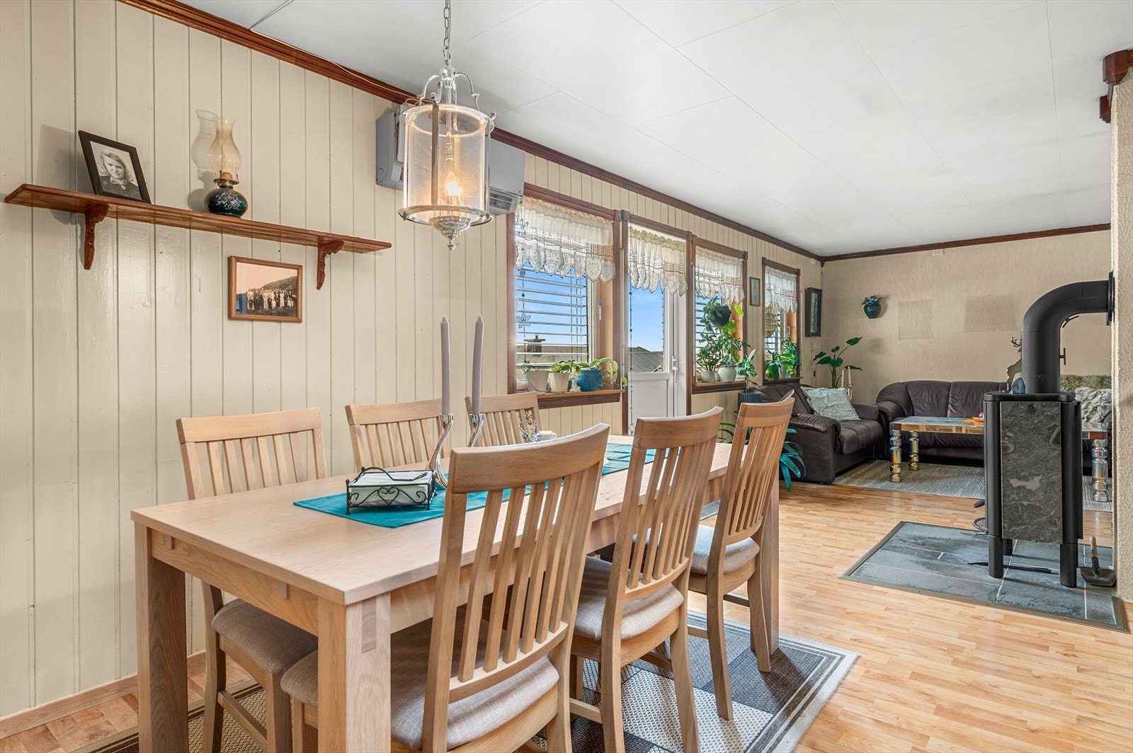 Spisetue. Galleribilde