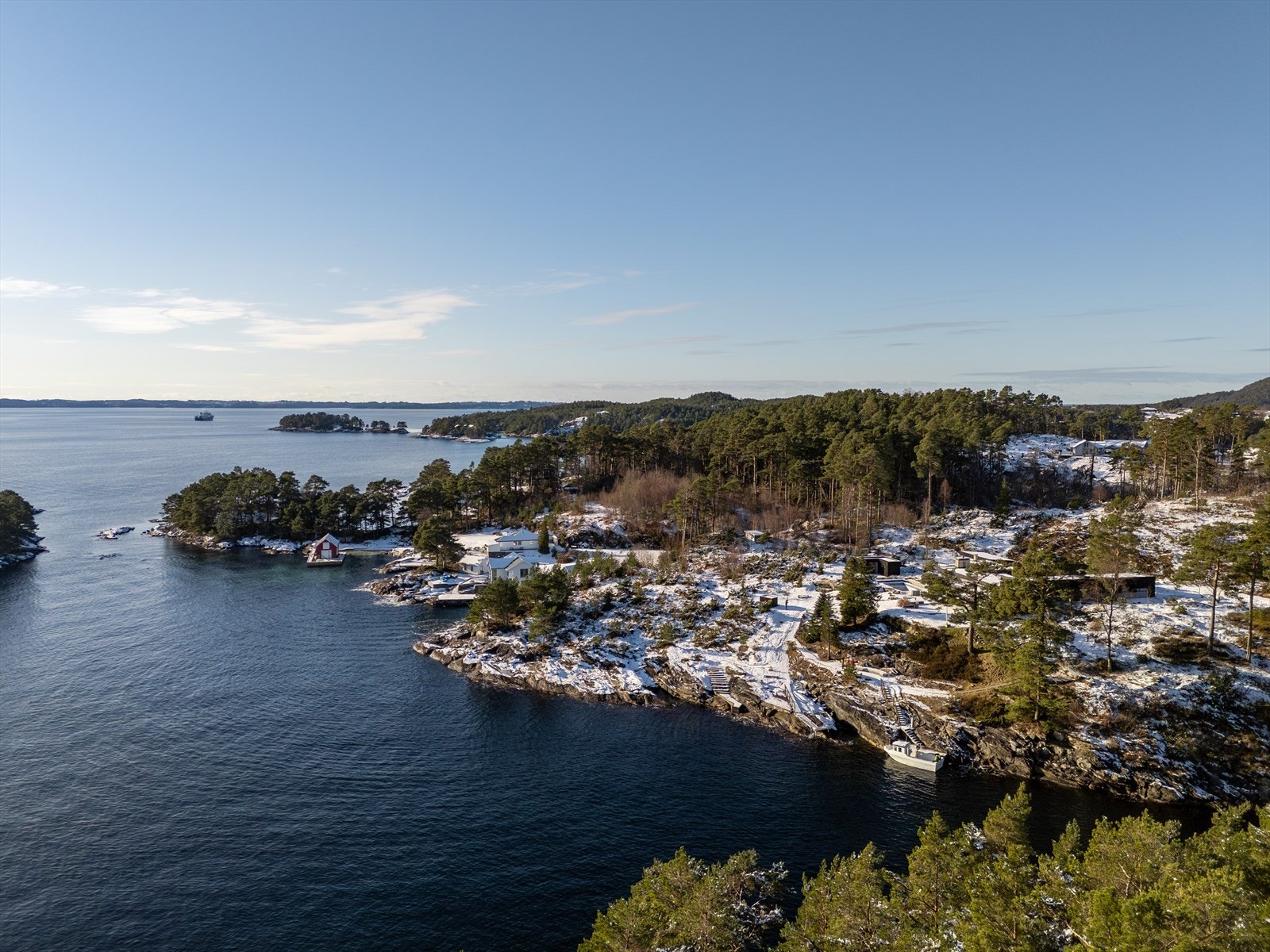 - Nydelig utsikt mot Bjørnafjorden - Galleribilde