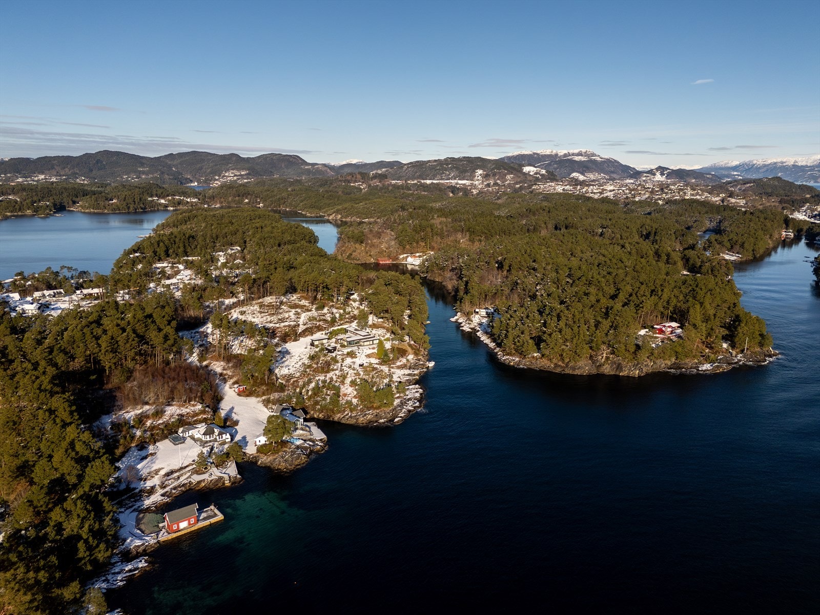 - Her kan du gjøre hyttedrømmen om til virkelighet! - Galleribilde