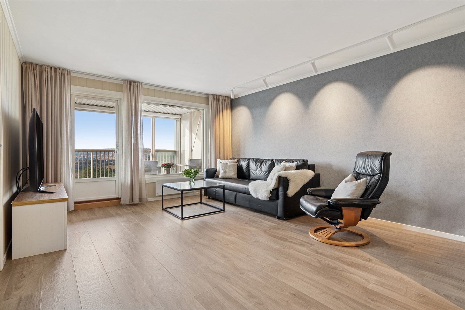 Lys og romslig. Galleribilde