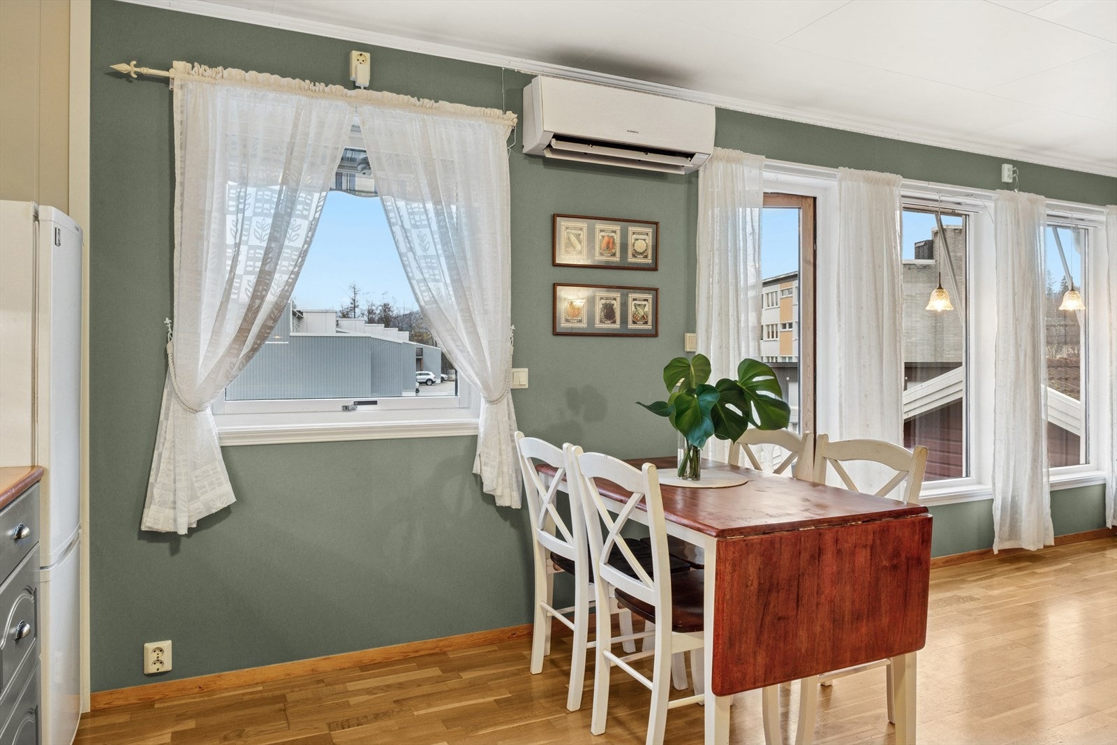 Det er også etablert varmepumpe på vegg. Galleribilde