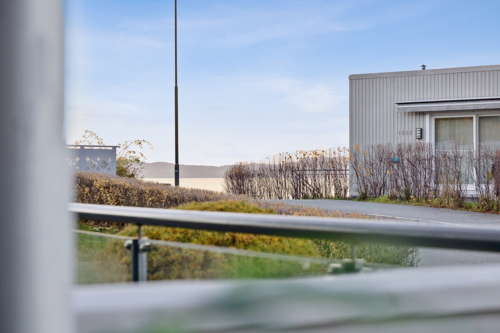 Fra leiligheten er det kun 20 minutter med bil til Trondheim sentrum. Galleribilde