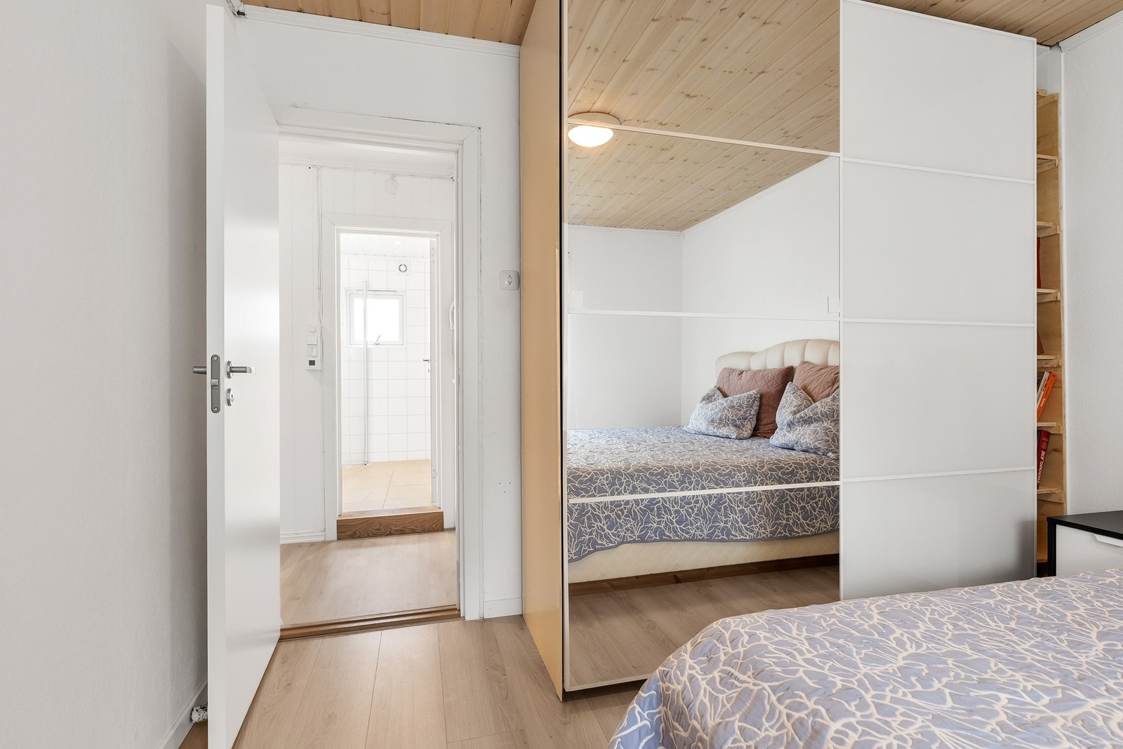 Det er godt med garderobeskap. Galleribilde