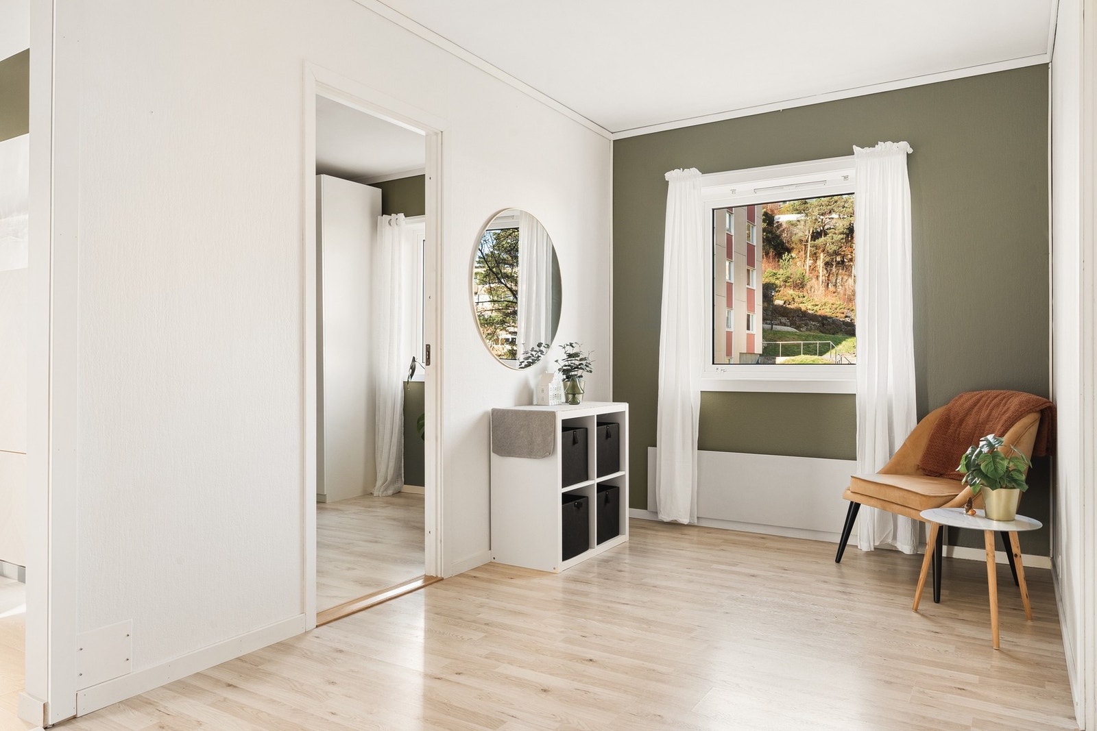 Romslig gang på 11,5 m². Galleribilde