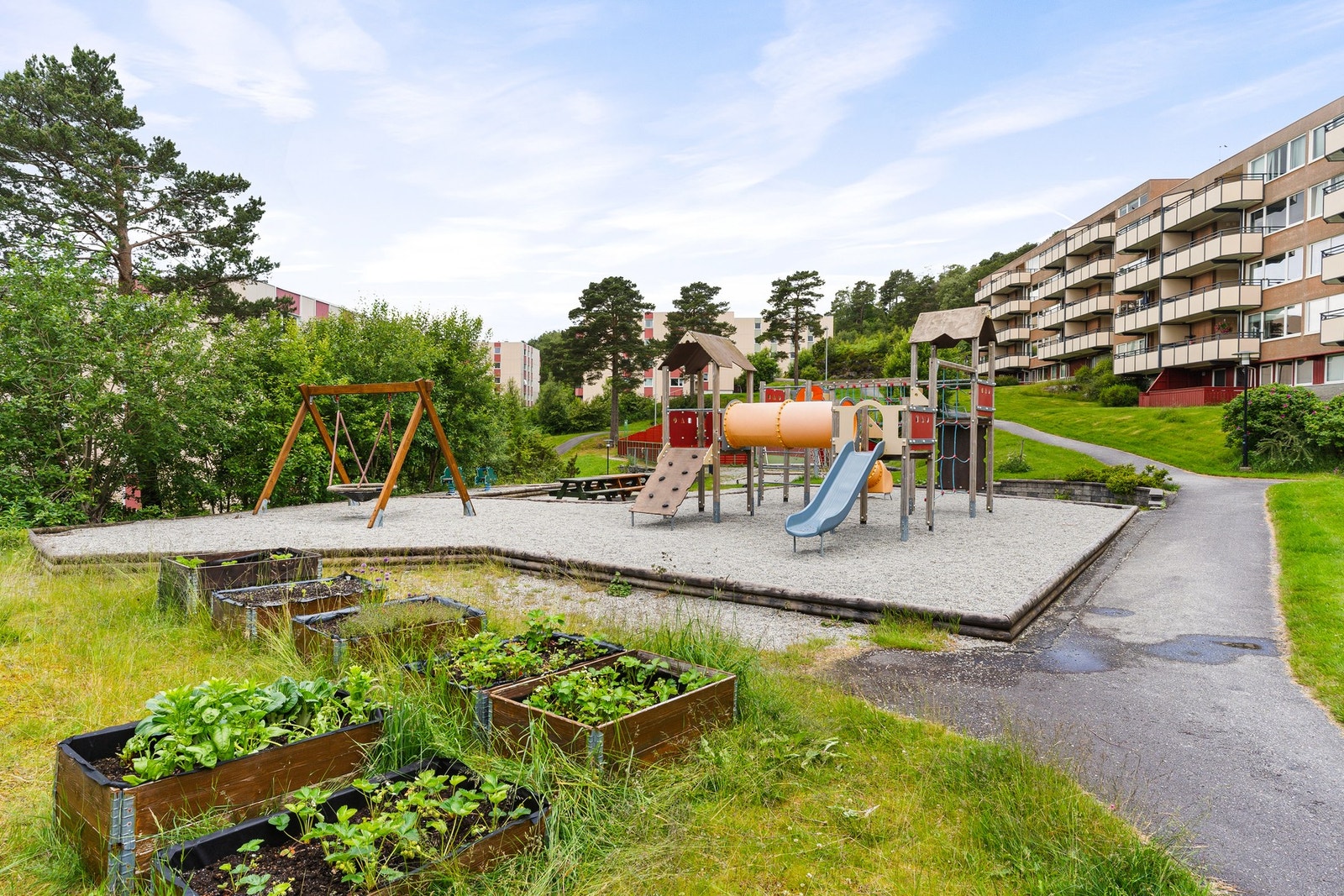 Lekeplass til glede for barna. Galleribilde