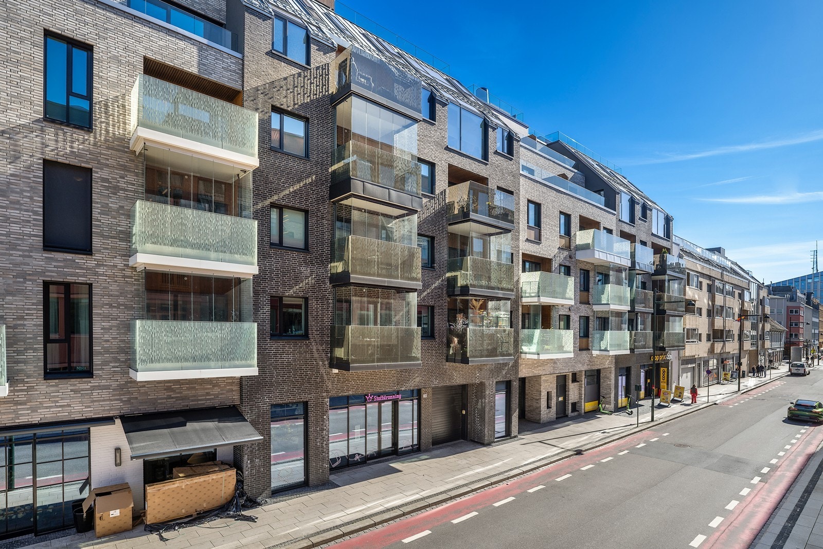 Fasade - Kort vei til butikk og Markens gate. Galleribilde
