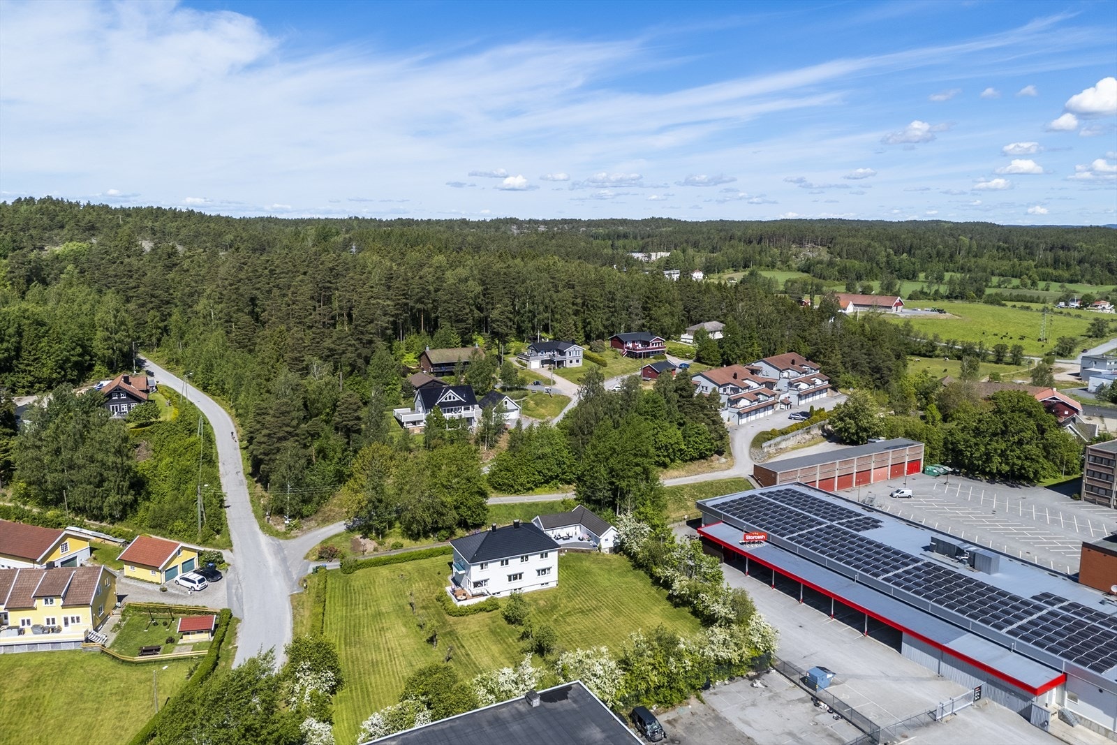 Eiendommen ligger like ved inngangsporten til fantastiske Fredrikstadmarka Galleribilde